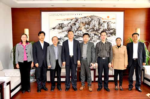 我公司與山東科技大學(xué)合作并設(shè)50萬元獎(jiǎng)教獎(jiǎng)學(xué)金